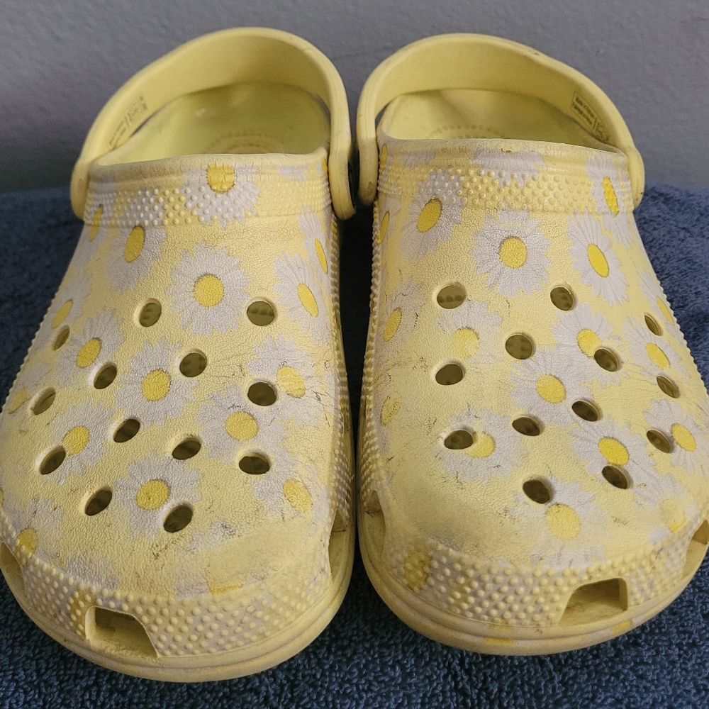 Women's Yellow Daisy Slip-On Crocs
